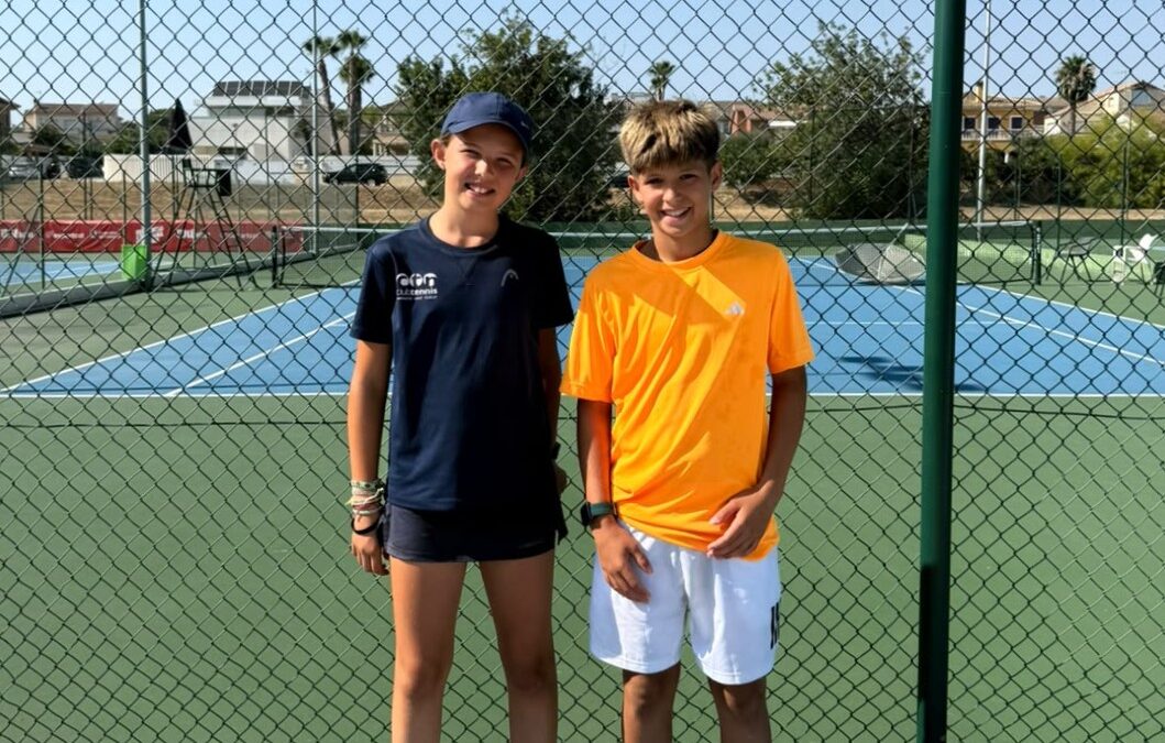 Lara Ríos i Àlex Larregola, semifinalistes del Campionat de Catalunya Sub-11