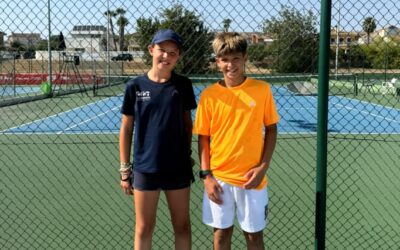 Lara Ríos i Àlex Larregola, semifinalistes del Campionat de Catalunya Sub-11